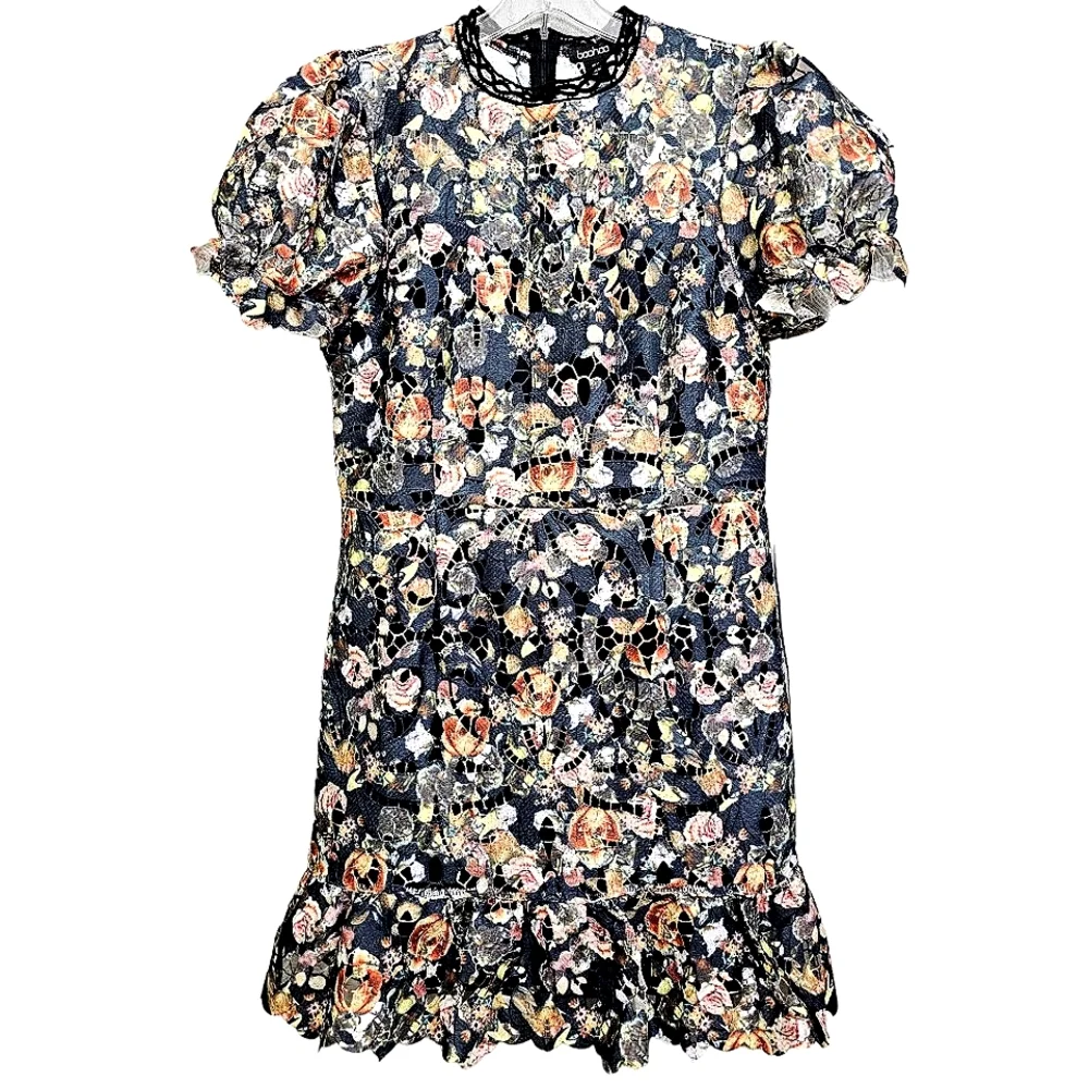 Nwot Boohoo Crochet  Cutout Floral Lace Puff Sleeve Dress - Picture 16 of 17